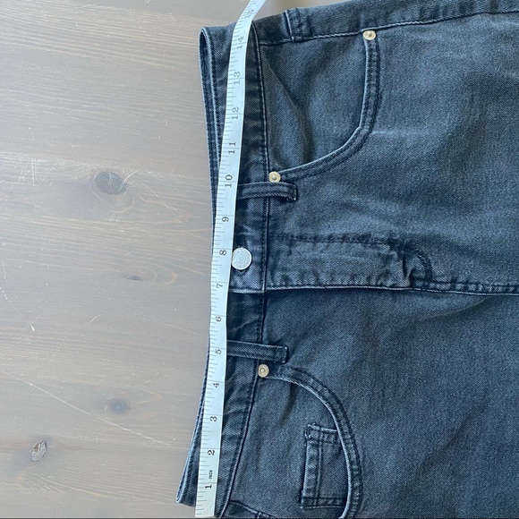 BLACK DENIM MINI SKIRT - Picture 6 of 12